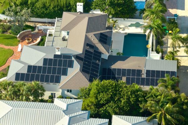 Ce se întâmplă dacă sistemul fotovoltaic este prea mare pentru consumul casei