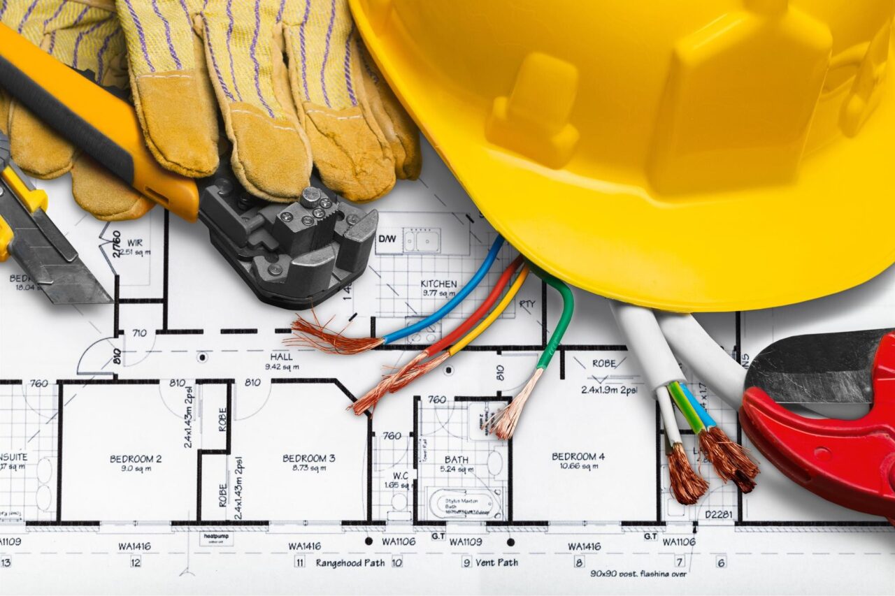 Ghid pentru instalațiile electrice în construcția casei: norme și siguranță